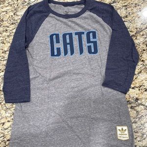 Vintage Charlotte Bobcats 3/4 sleeve tshirt by Adidas